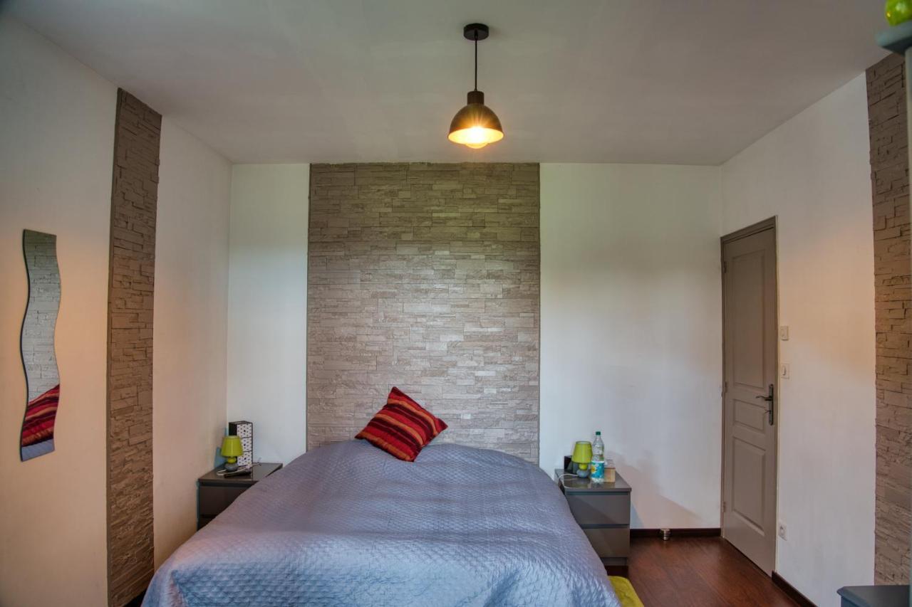 Apartamento Domaine Des Rigaud Garchizy Exterior foto
