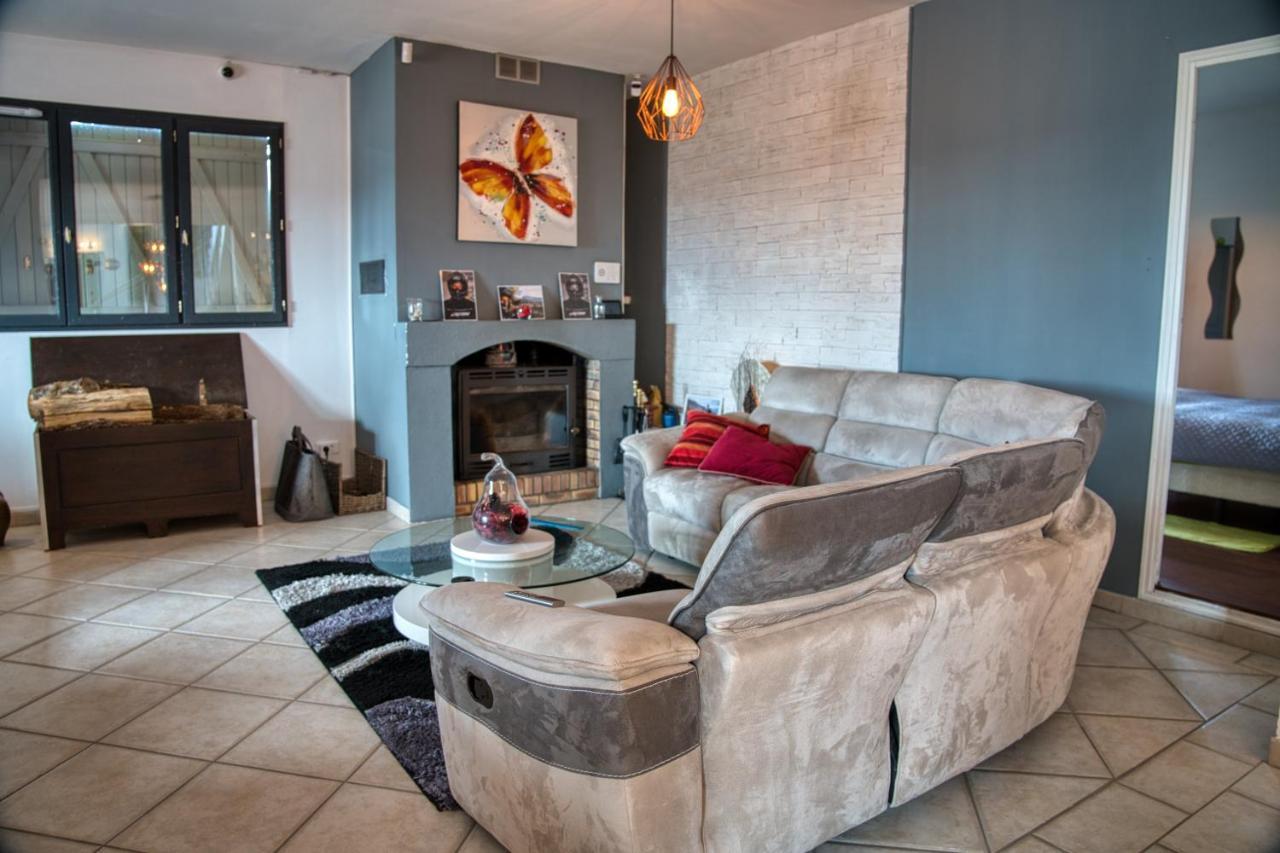 Apartamento Domaine Des Rigaud Garchizy Exterior foto
